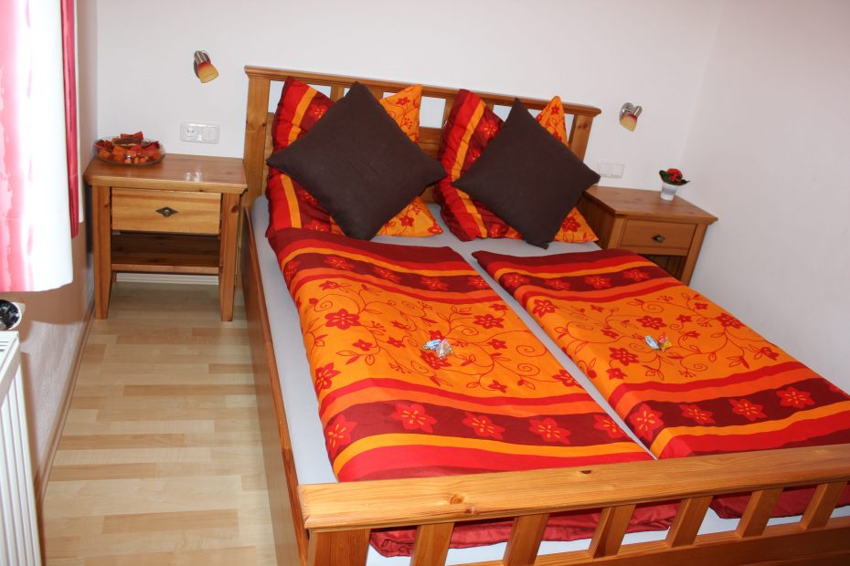 Schlafzimmer orange