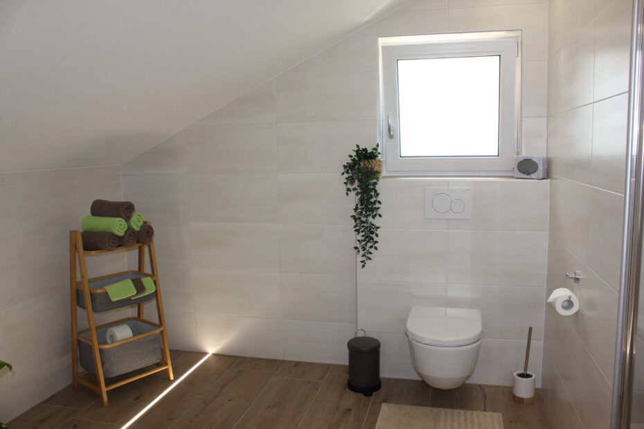 madlgupf-wc-min